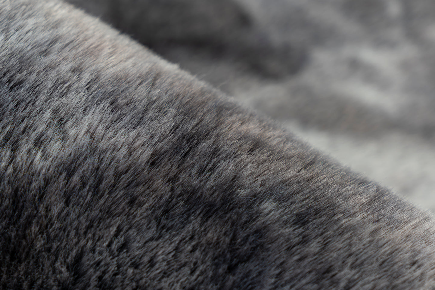 Panda vloerkleed grafiet - Houseofambiance