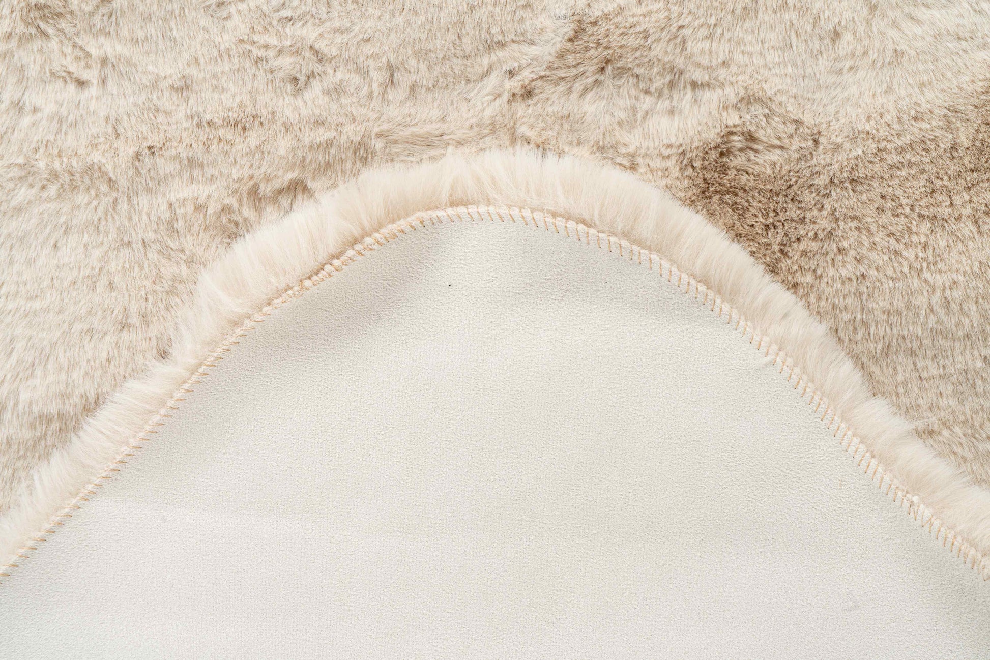 Cloud schapenvacht beige - Houseofambiance